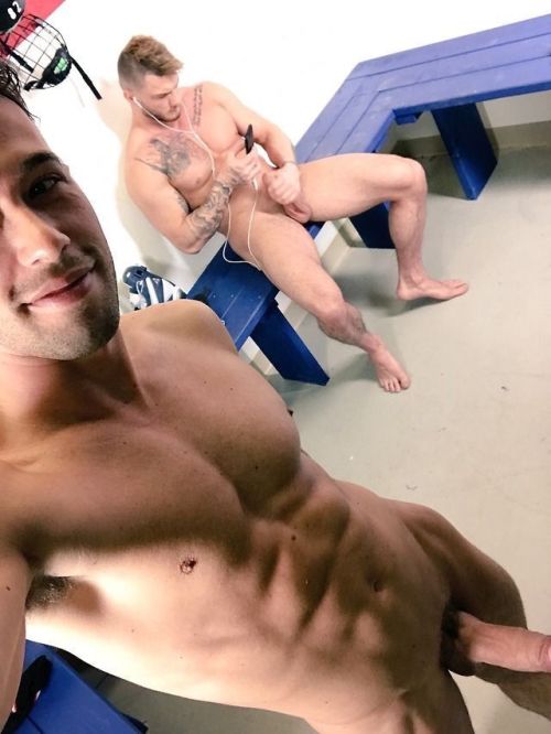 XXX buddybate: Chilling out in the locker room photo