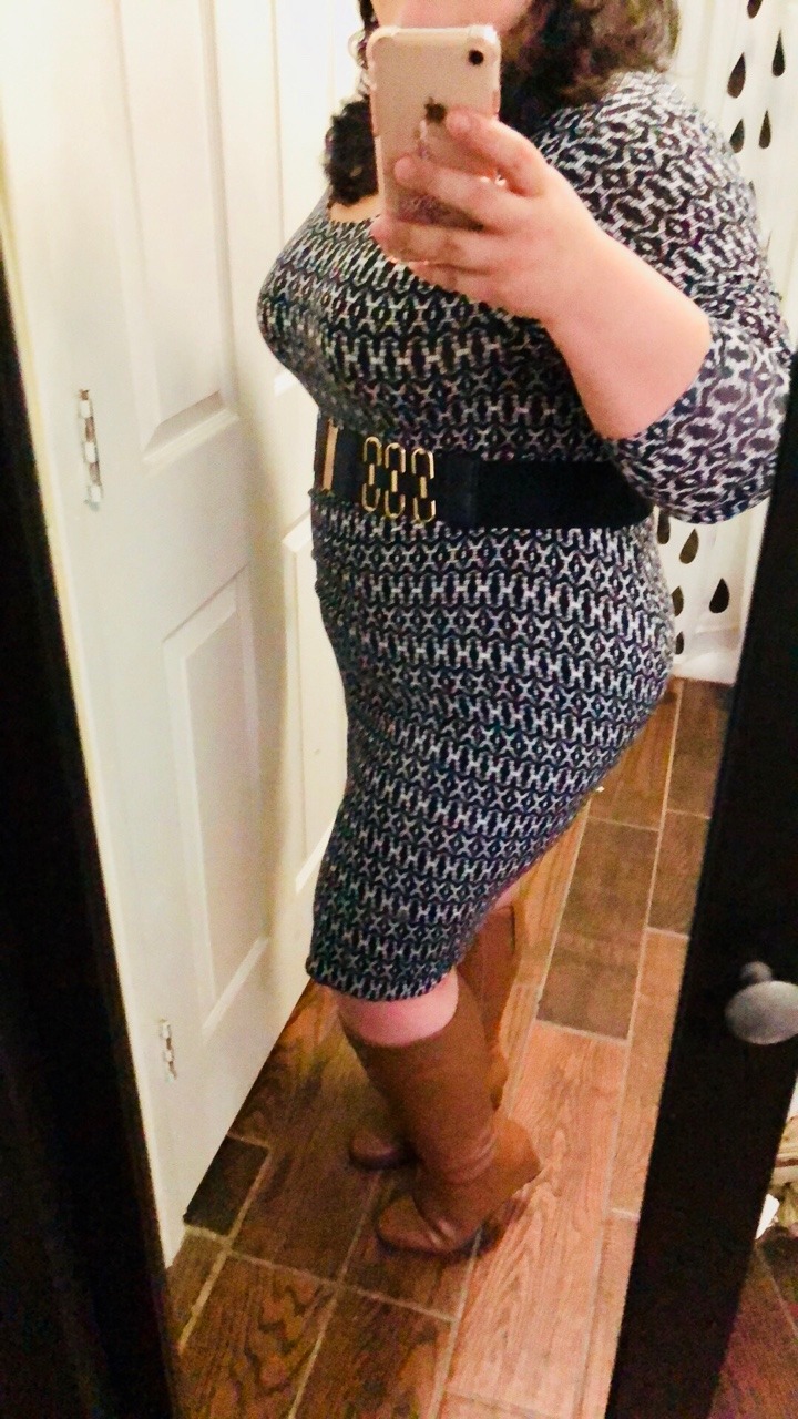 preggoalways:  2 months (almost) postpartum.  I am enjoying the new/old curves, those