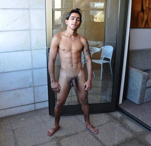 gaylatinoporn:  Real gay hookups: http://bit.ly/1JAi8EU