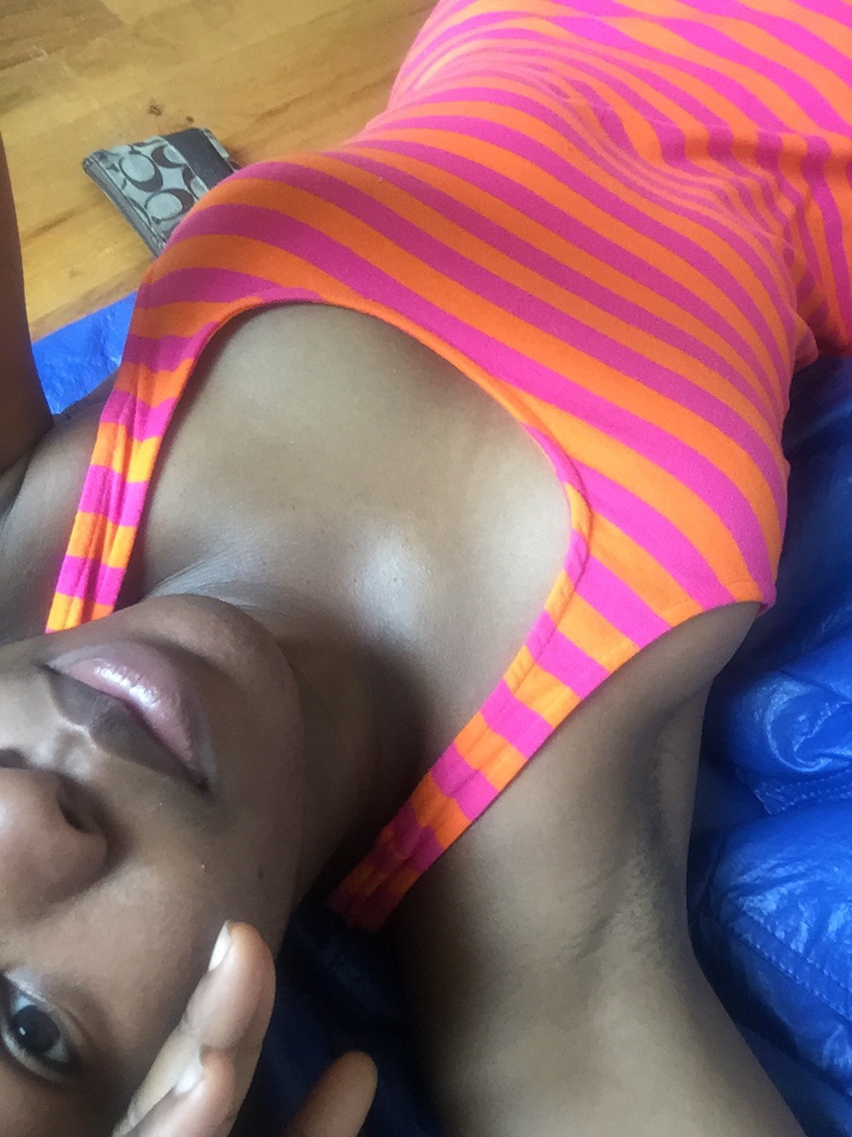thecherrywinehouse:  I been tryna smoke for the longest tho