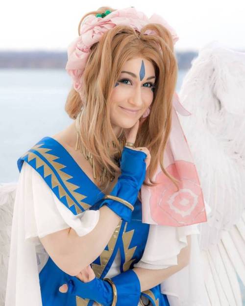 Next on the chopping block is Belldandy  I am really proud of this cosplay, but the wings were such 