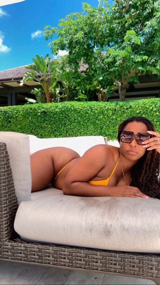 Gorgeouswomen19: