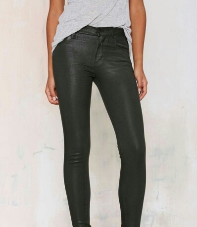 Christmas eve ootn suggestion #16 Shop the legging here