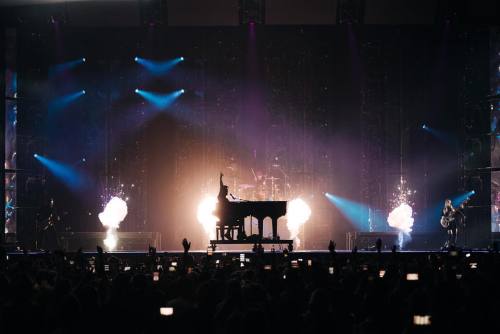 panicatthedisco: Thank you Düsseldorf. #prayforthewickedtour - @jakechams