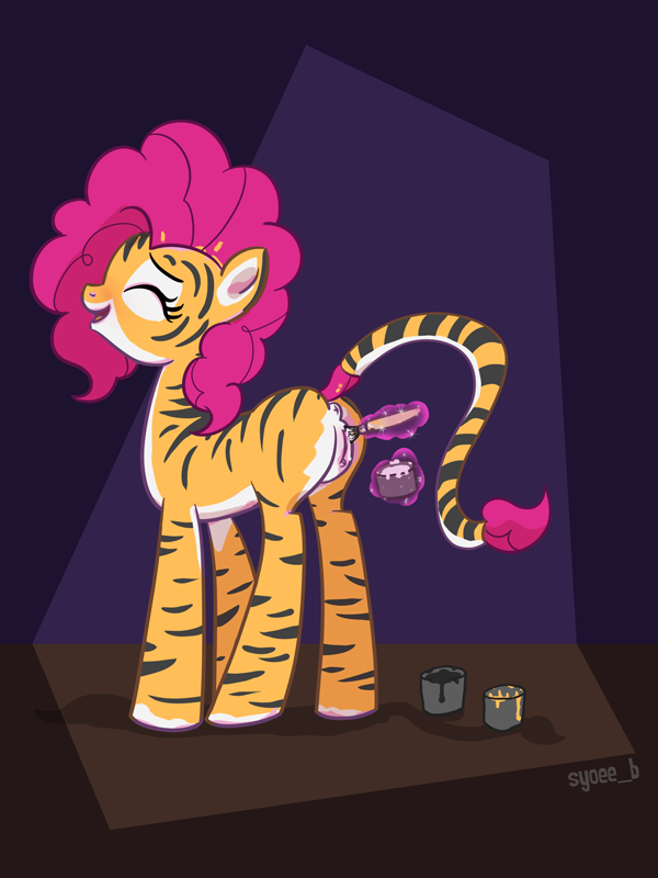 syoeeb:  Nightmare Night 2014 quick dumb thing «  X3! OMG I love it &gt;w&lt;