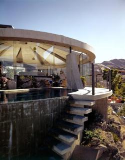 midcenturymoddesign:  The Elrod House in Palm Springs was designed by John Lautner in 1968. Photos by Leland Y. Lee. 