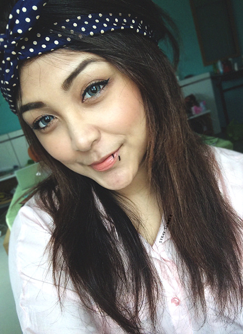 syr4v:  kinda like my make up in this pic 