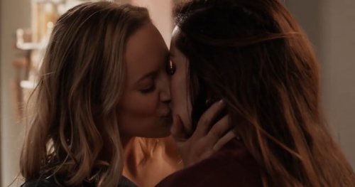 Their kisses this episode just hit different.