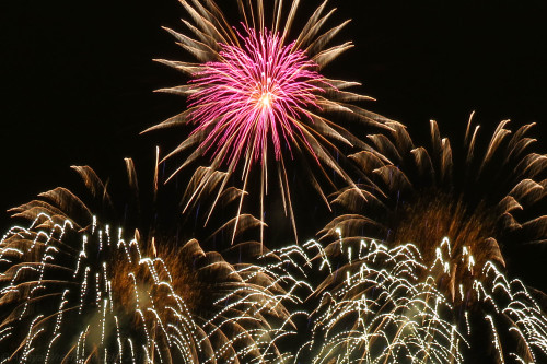 I stepped outside the conventional rules for photographing fireworks. I did it handheld with my Cano