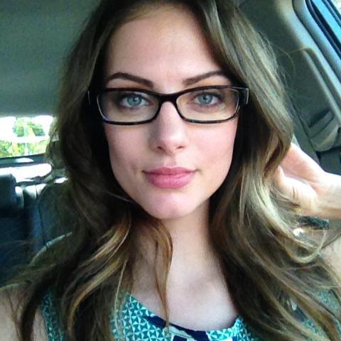 motleyjack: Julia Voth does Diana Prince, and looks so good it’s criminal!