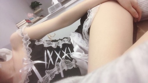 luckyboyyy:喜欢女仆装～ 欢迎多交流 喜欢的话上视频～