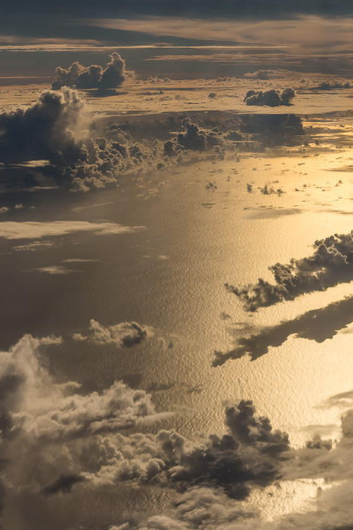 plasmatics-life:  The cloud ship ~ By Newman Homrich 
