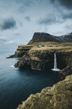 banshy:  Gásadalur by Guerel Sahin