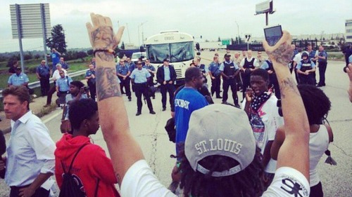 allakinwande:  All photos less than 24 hours ago. The fight in StLouis continues. 