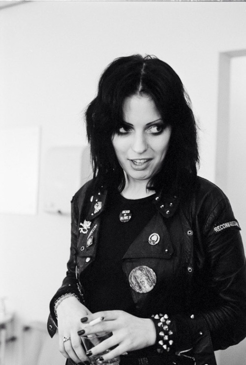 rimbaudwasademonchild:The Adverts: Gaye Advert photographed by David L Garcia, 1978.