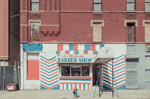 PHOTO - “Cuts” by Franck Bohbot - Barbers & barbershops, New York City, november 201