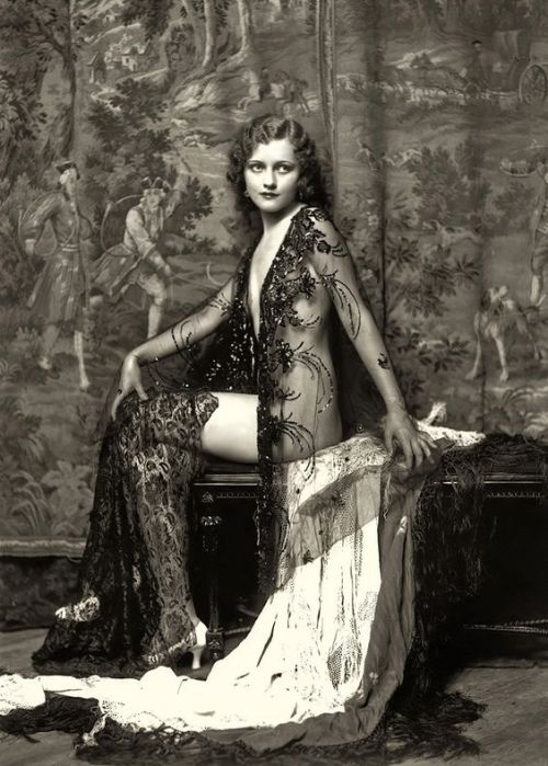 everythingwhoopee: Anne Lee Patterson photographed by Alfred Cheney Johnston (1885-1971) official ph