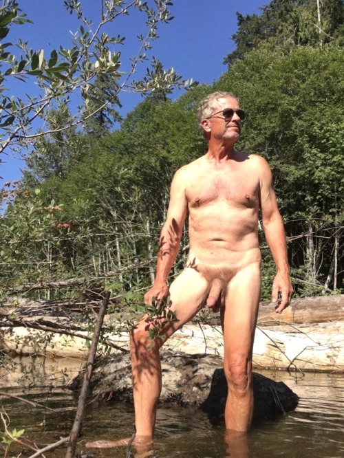pnw007:LIVING EVERYDAY NUDISM: Air drying my body after cooling off in Deer Creek today during my na