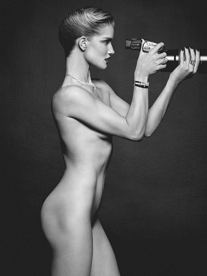 yesoldfashion:    Rosie Huntington Whiteley  