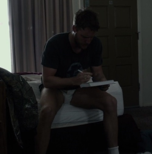 hellotightywhities:  More of Jake McDorman in tighty whities from the beginning of Ideal Home.