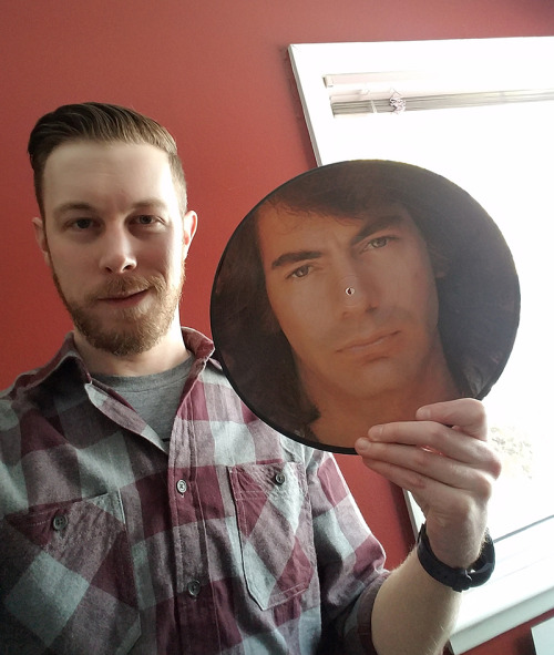 Day 29: Selfie w/ a record that has a face on the cover
Neil Diamond Picture Disc
I’m unable to find any info on this record, as you’d expect Neil Diamond’s discography is large. All you really need to know is his face is super big and his hair flow...