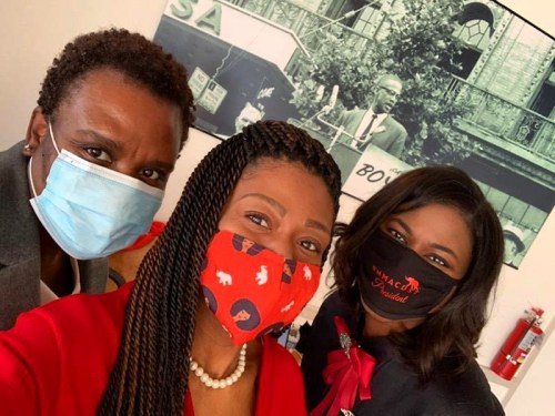 We hope you are safe, masked up and enjoying this Saturday! In this photo are #NMACDST’s 10th,