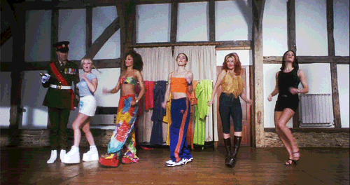 averyconfusingcouple:  Watching one of my guilty pleasures &lt;3 It’s so bad
