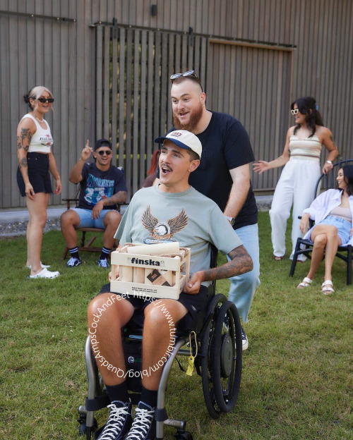 Cute quadriplegic guy, what a beautiful smile!