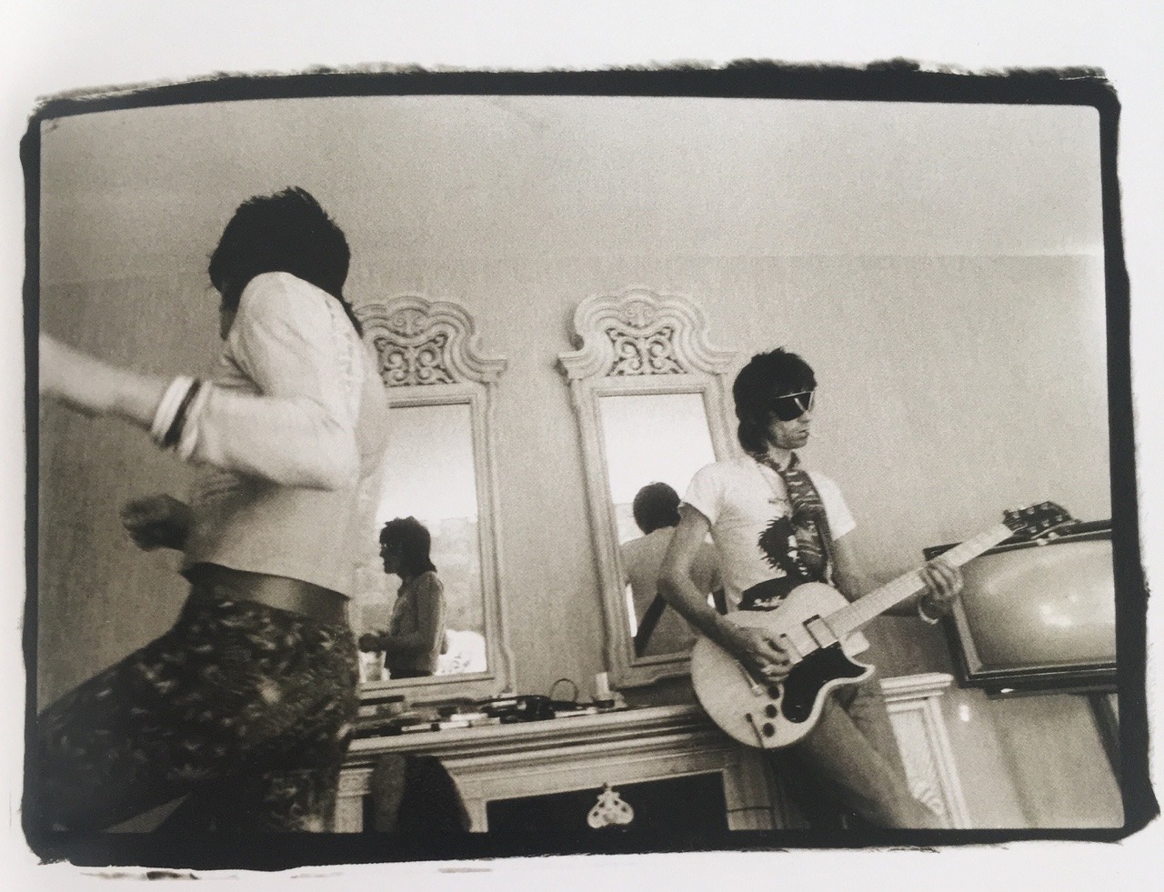 michaelppp: The Rolling Stones on the road, 1975  Annie Leibovitz 