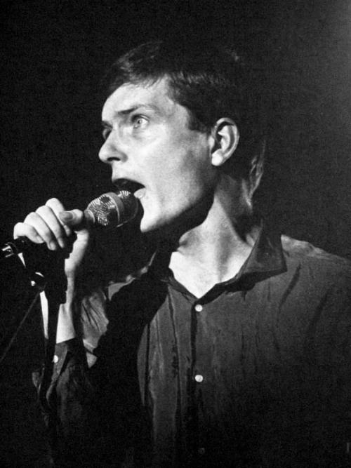 ian-curtiswishlist:08 September 1979: Kevin Cummins - Futurama One Festival, Queen’s Hall, Leeds