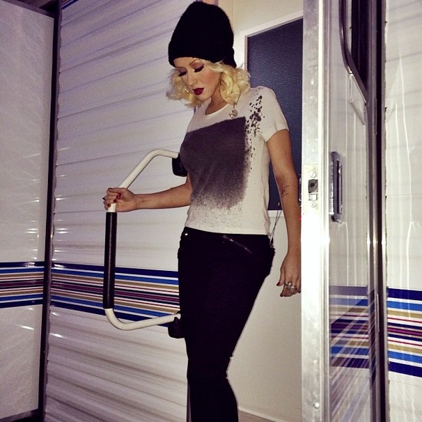 ashleyaguilera:  Xtina looks so good!
