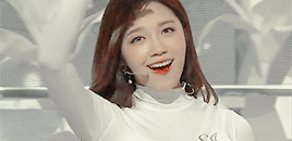nachaerin:  eunji in pink evolution era for anonymous