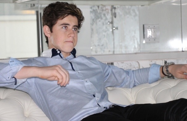 shut-up-and-nash-me:  Hamilton is such a man dime 