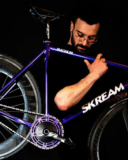 @christianrossini@p_chauch@skreambikes#ALTERCHAINRING . #ALTERCHAINRING #track #pista #bicycle