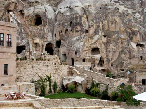 coolthingoftheday:The Yunak Evleri Cave Hotel in Cappadocia, Turkey boasts a choice of thirty differ