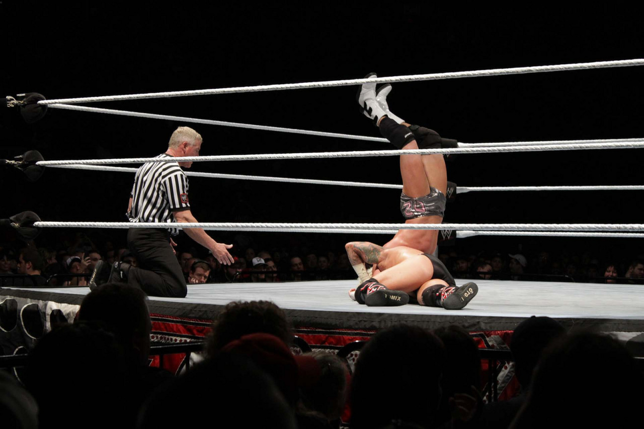 rwfan11:  Pick your treat &gt;&gt; Ziggler’s goods dangling like fresh