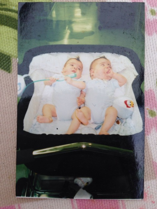 thegarrisonofficial:  goldenrecords:  mistressjoanie:  lovelivesing:  chantslouise:  I know you won’t all read this but here’s a Few of my favourite pictures of my brothers. There’s just the three of us and I’m obviously the oldest.  I’m gonna