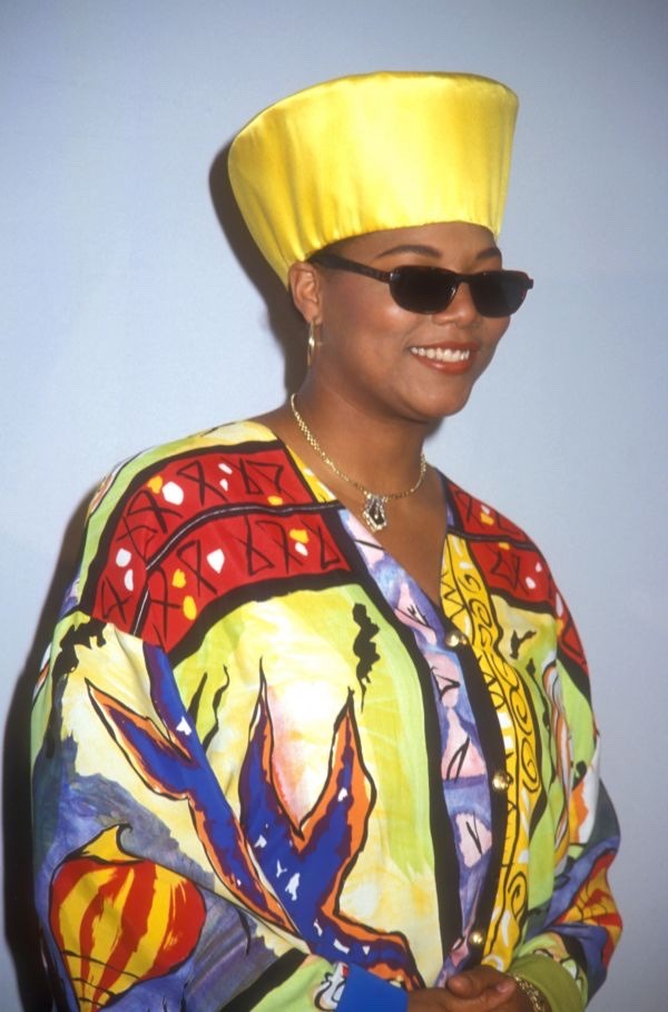 femalerappers:Soul Train Awards 1991: The Queen was live and in color when she made a royal appearance in a yellow crown hat with a tropical-inspired blouse. It’s always an honor to be in her presence. 