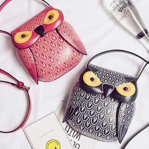 romanticandsadone: Cartoon Owl Shape Shoulder Bags Find more cute cartoon bags here!!! 3RD ANNIVERSA