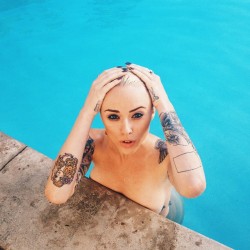 335millimeter:  Happy belated @alyshanett