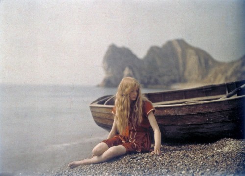 Portraits of Christina:in the garden, England, ~1912.on the beach in Dorset, England, 1913.Autochrom