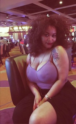 thicksexyasswomen:  11-11-1992:  juugknight:  lifeofoh:  Linda  Bruhhh  I need her @ name  Linda on IG is So Thick