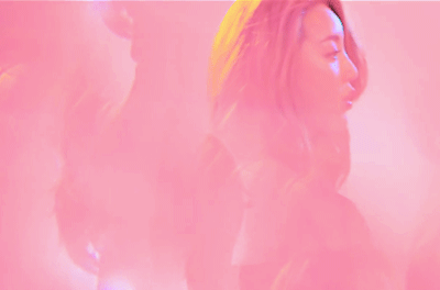 solosuho:  When I look at you Pink foundationsAll starts blushing my red two cheeksCan you hear my heart runningOh you oh youI’m Your Flower Flower Flower   (♕)     