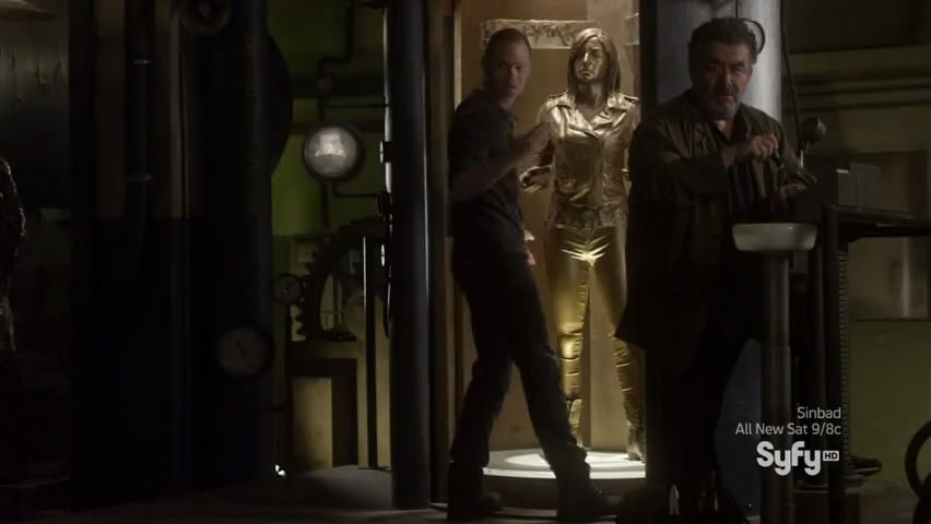 Claudia Donovan (Alison Scagliotti) bronzed in Warehouse 13 S04E19.