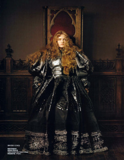 sirensongfashion:  Vlada Roslyakova by Pierluigi Maco for Vogue China January 2007 