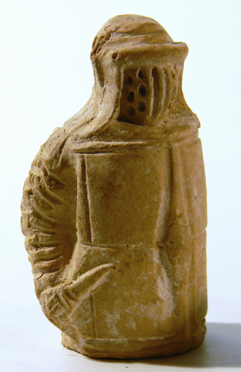 byronofrochdale:rodonnell-hixenbaugh:Roman Terracotta Provacator GladiatorAn ancient Roman terracott
