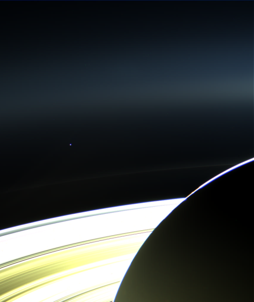 atomstargazer:This is a true color composite of Saturn and Earth as seen by the Cassini spacecraft o