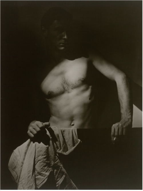 newloverofbeauty:Olive Cotton:  Max Dupain after surfing  (1939)   via pierre4pleasure 