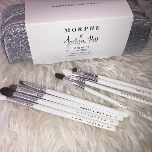 makeup brushes