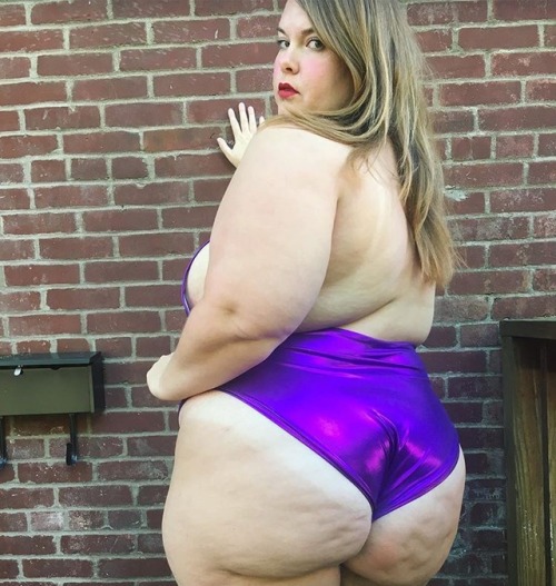 my-thick-pics: Instagram ⭐️- Yourstruleymelly  That big ass just swallows her swimsuit